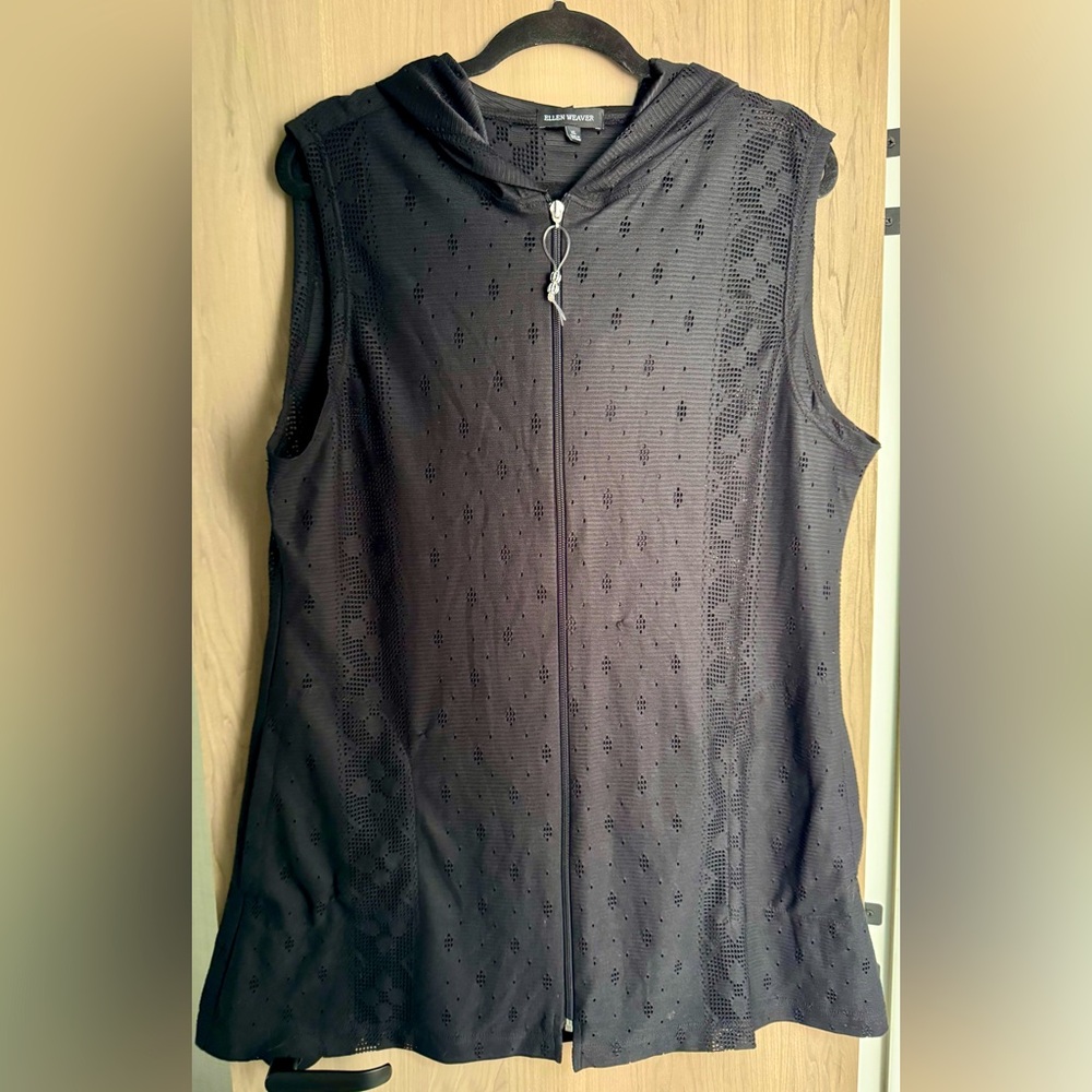 Ellen Weaver | Hooded Swimsuit Cover | Size XL